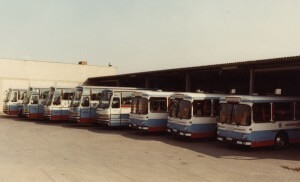 Fuhrpark auf dem Betriebshof bei Der Schmidt Reisebüro 1969
