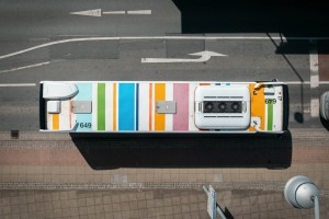 Linienbus DER SCHMIDT GRUPPE aus der Vogelperspektive