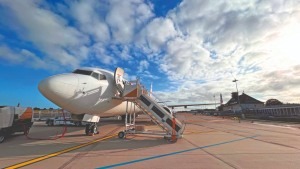 Eurowings Flugzeug am Flughafen Braunschweig / Wolfsburg