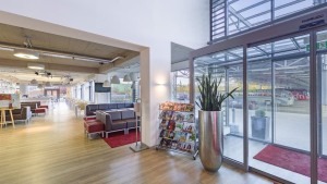 Besucher Lounge im SchmidtTerminal in Wolfenbüttel