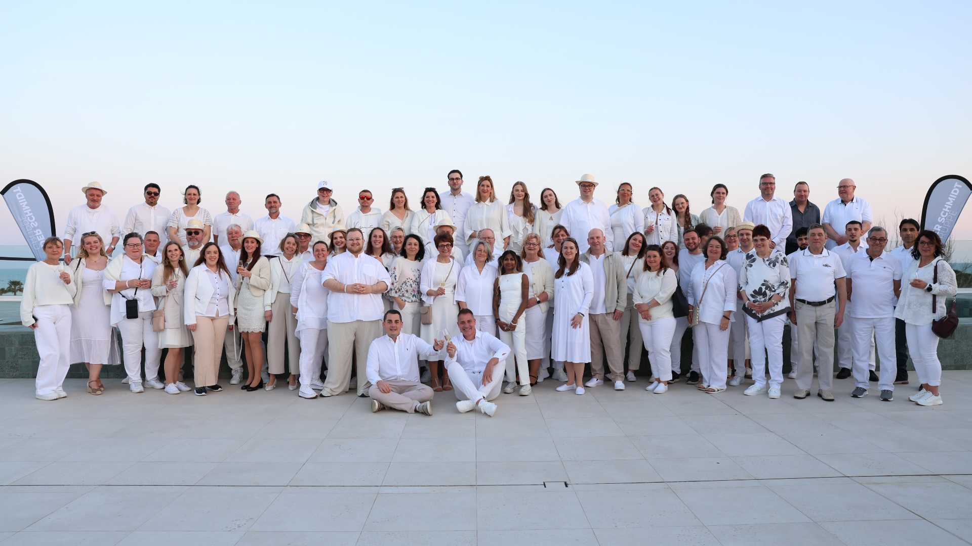 DER SCHMIDT GRUPPE Teambild Barcelona